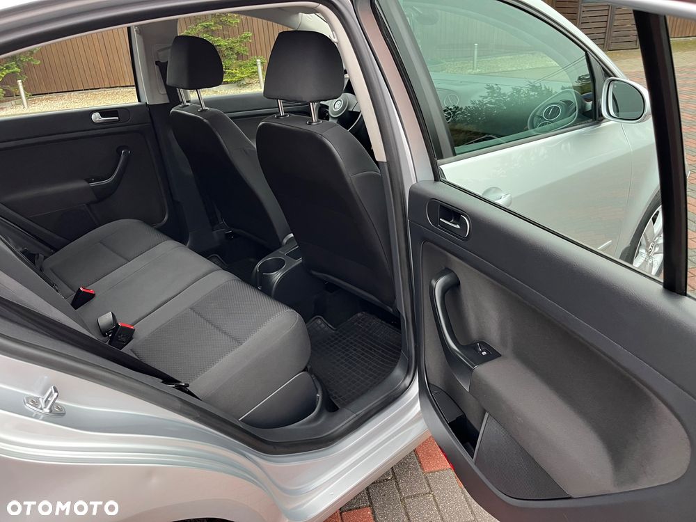 Volkswagen Golf Plus 1.6 TDI DPF BlueMotion Technology DSG Style - 21