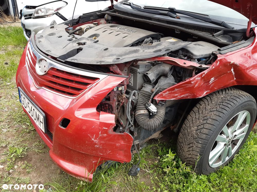 Toyota Avensis 1.8 Sol - 2