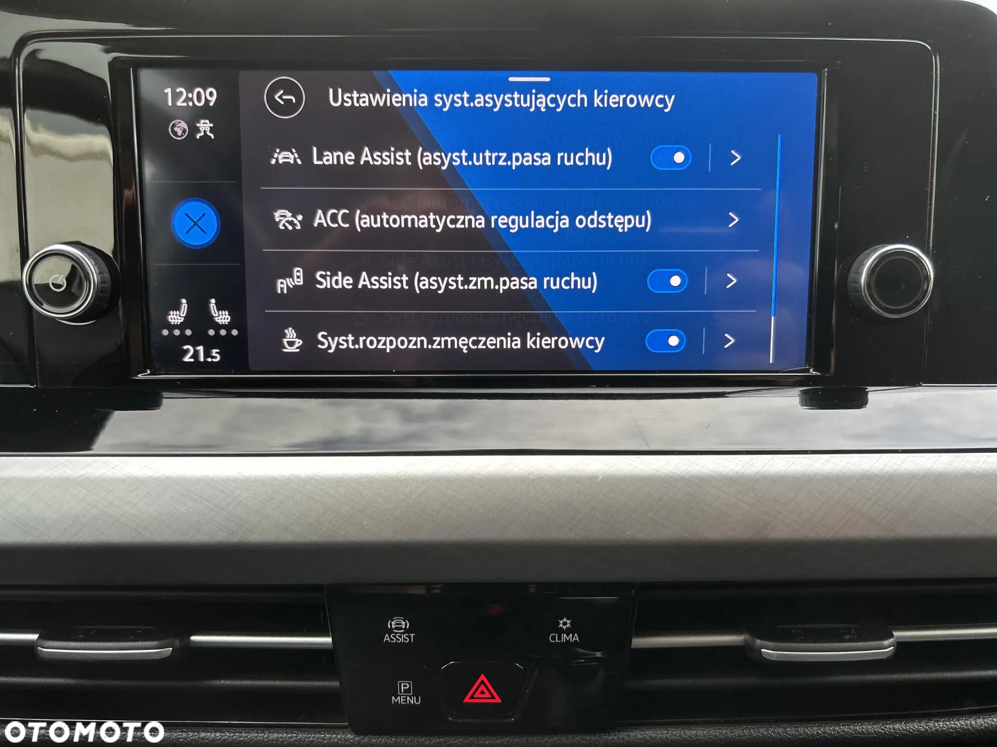 Volkswagen Golf VIII 1.5 TSI EVO Life - 24