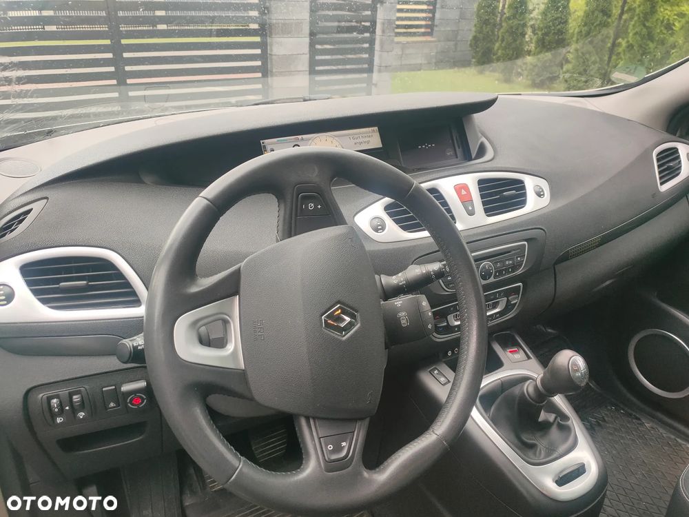 Renault Scenic - 10