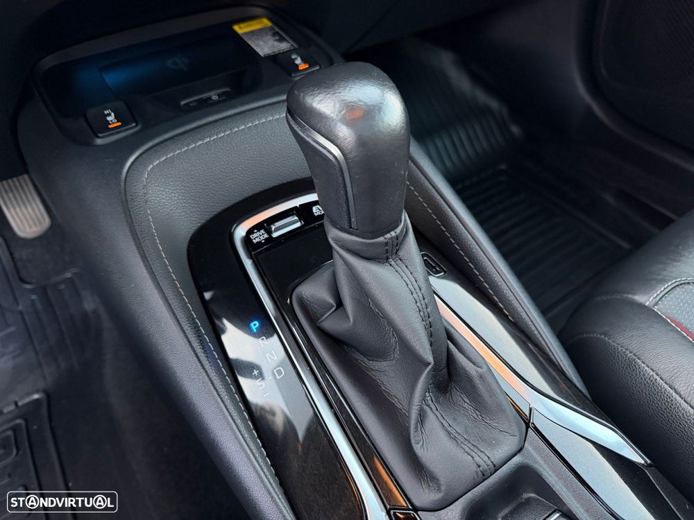 Toyota Corolla 2.0 Hybrid Exclusive - 24