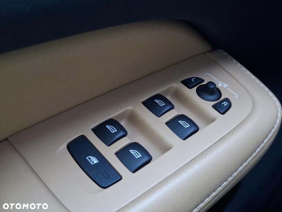 Volvo V60 Cross Country - 23