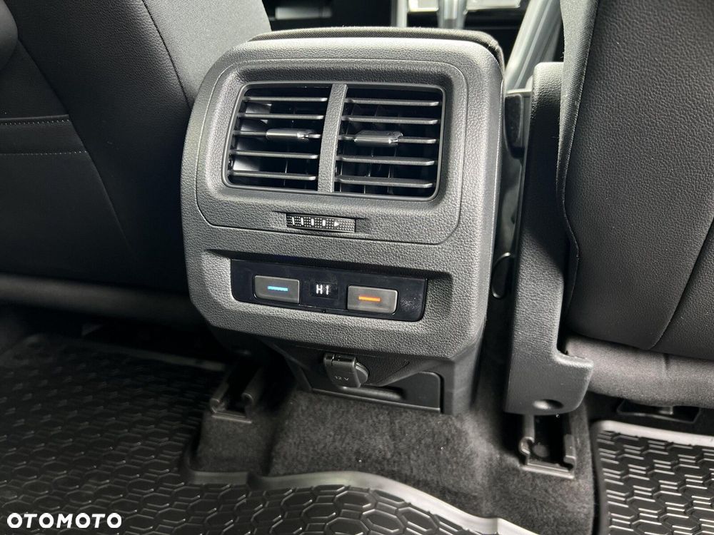 Volkswagen Touran 2.0 TDI BMT Comfortline DSG - 13