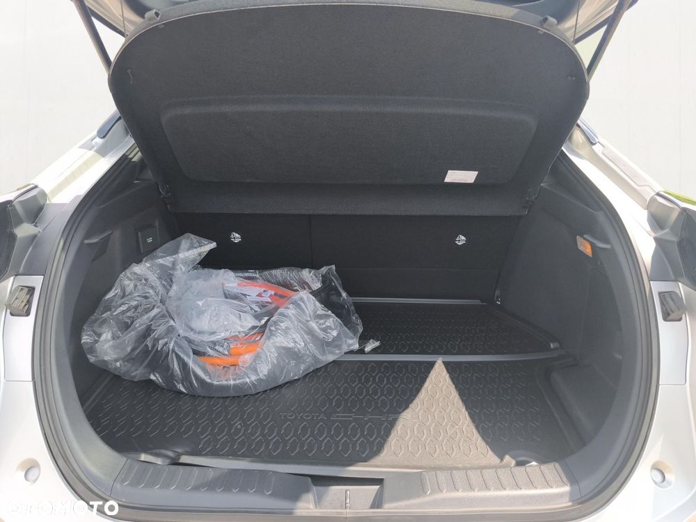 Toyota C-HR - 12
