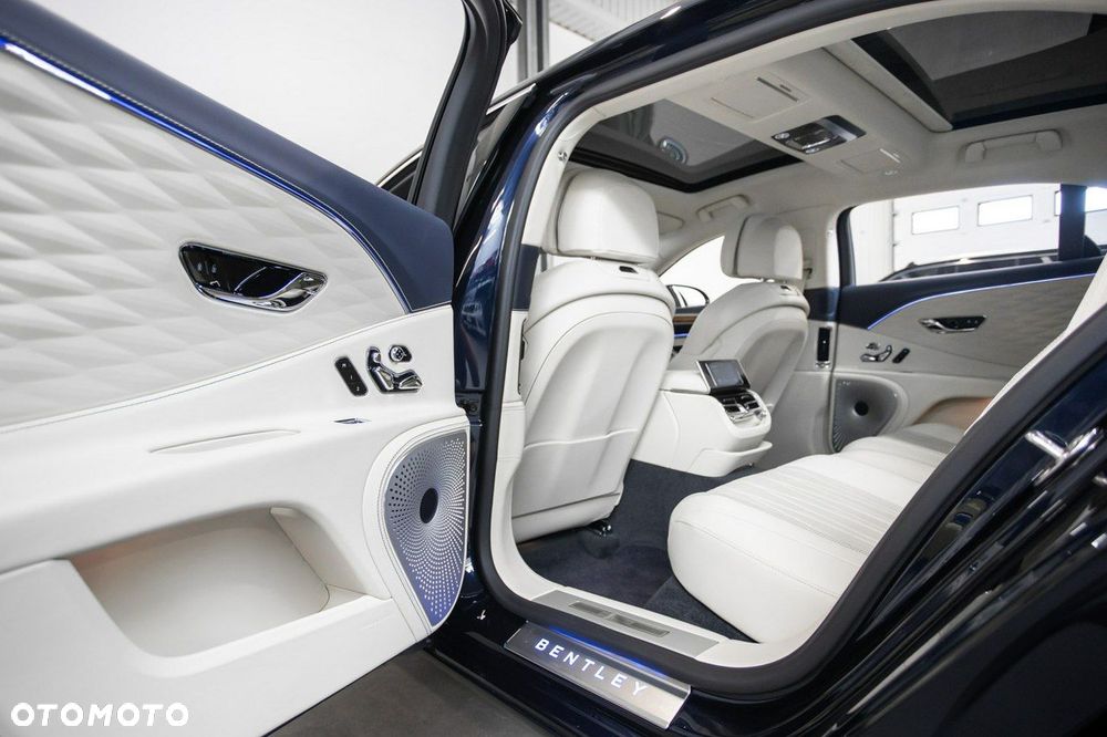 Bentley Flying Spur - 26