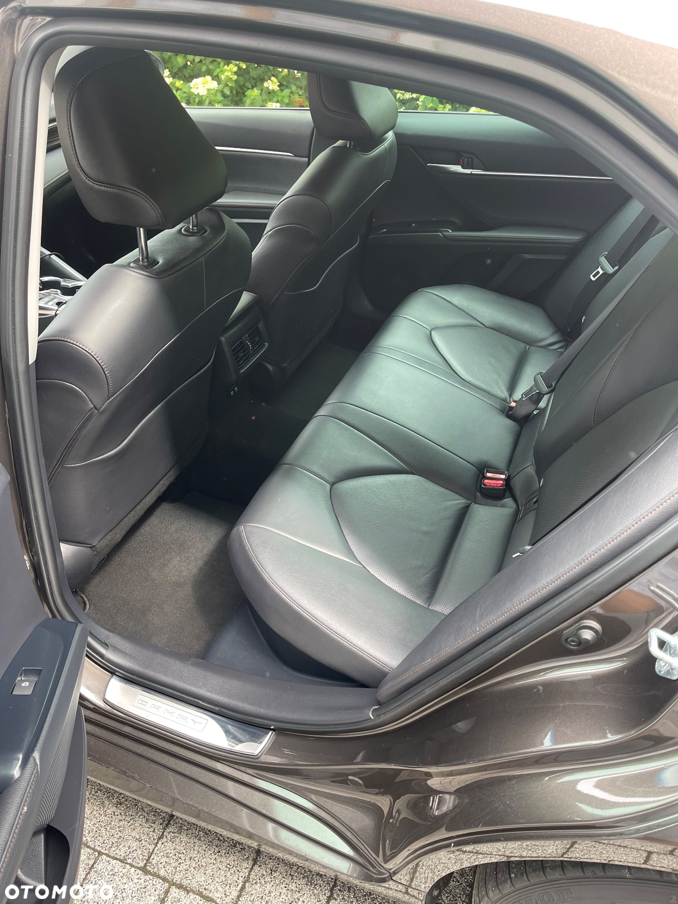 Toyota Camry 2.5 Hybrid Executive CVT - 6