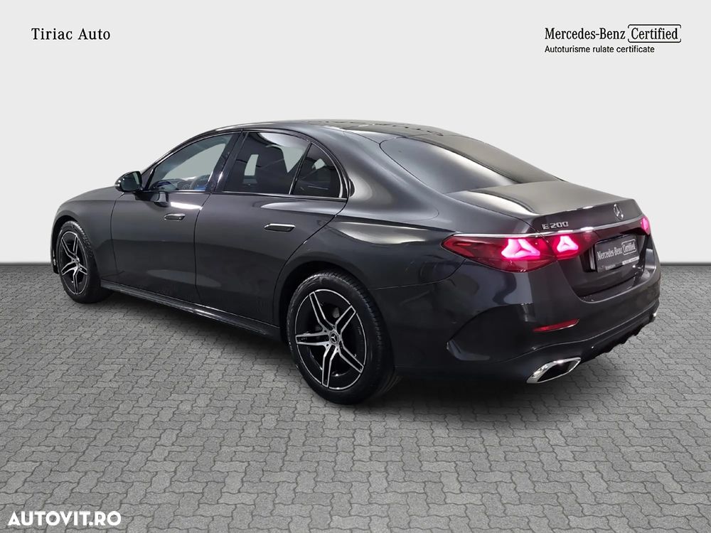 MERCEDES-BENZ E-Class 2023 — imagine 4