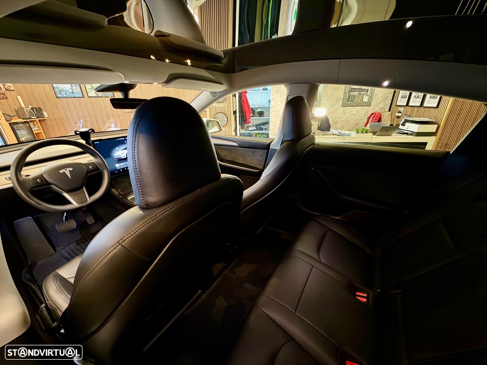 Tesla Model Y Tração Traseira - 47