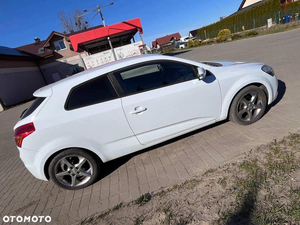 Kia Ceed - 6