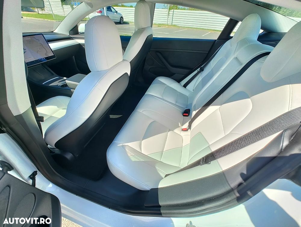 Tesla Model 3 Langstreckenbatterie Allradantrieb Dual Motor - 9