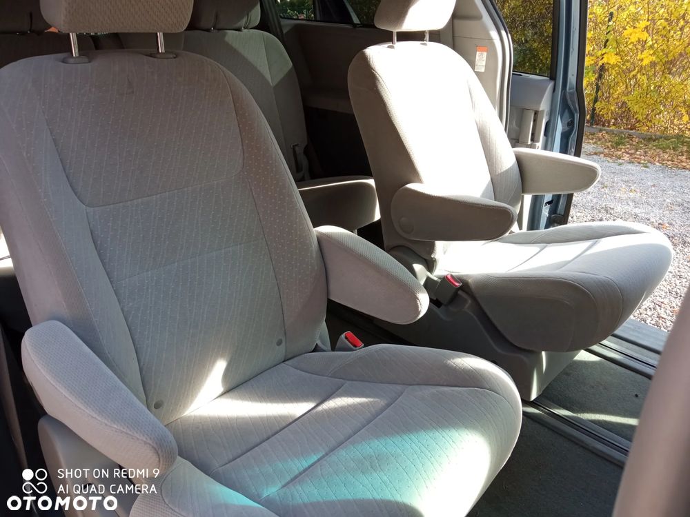Toyota Sienna ver-3-5-v6-le-awd - 11