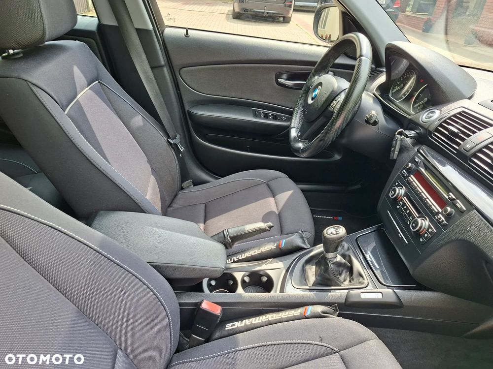 BMW Seria 1 118d DPF - 9
