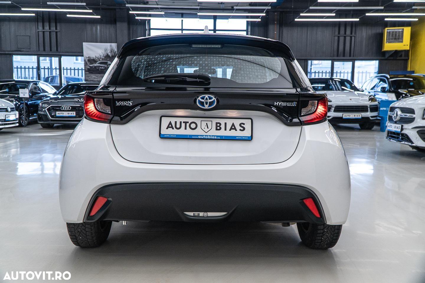 Toyota Yaris 1.5 VVT-i HSD Dynamic - 26