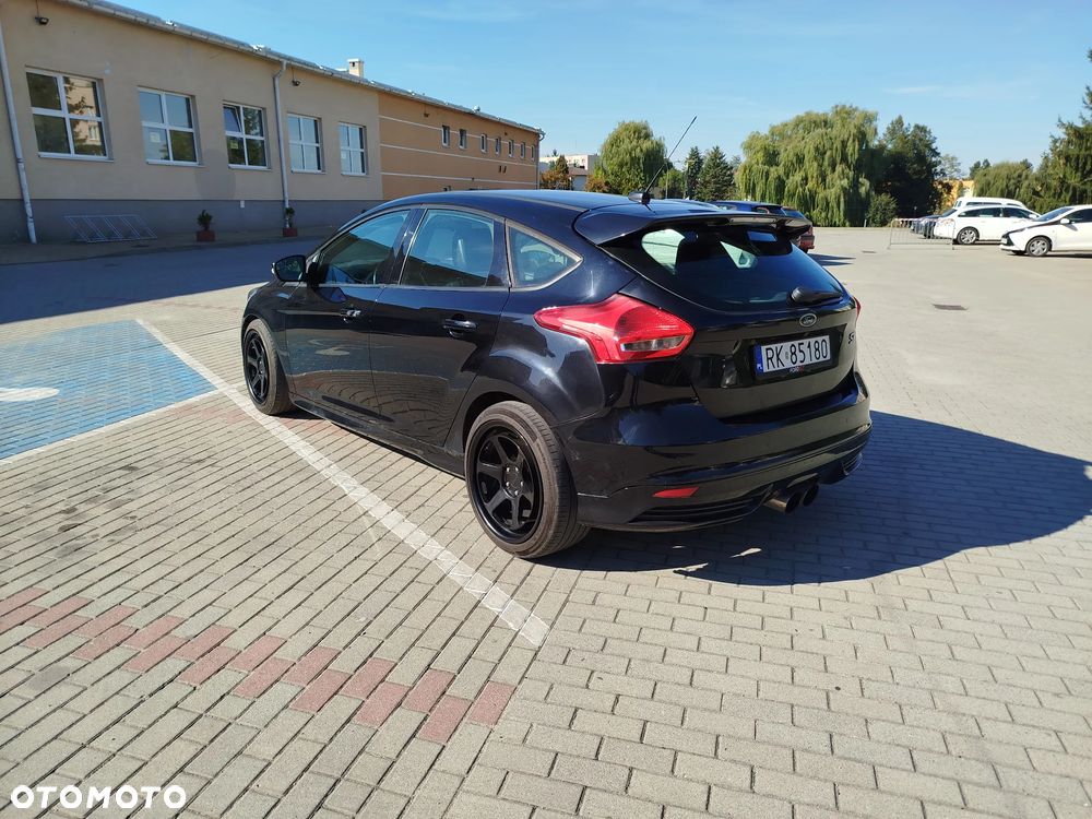 Ford Focus 2018 photo 4