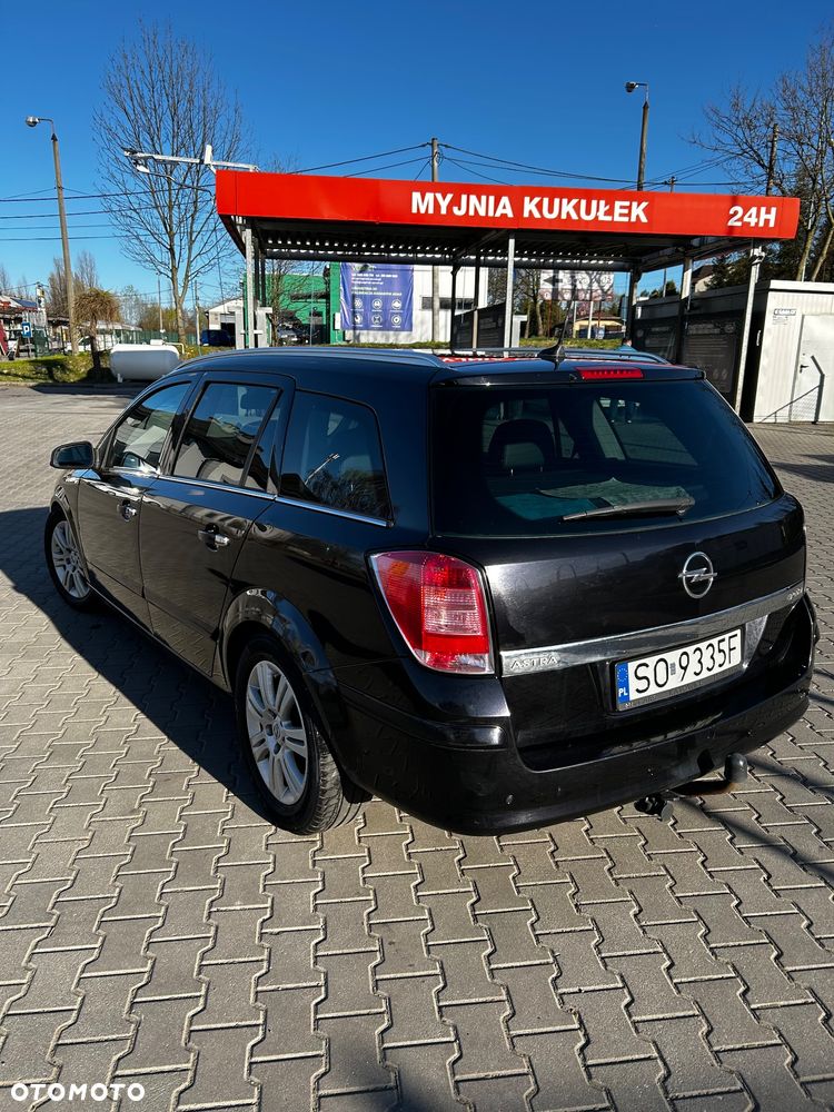 Opel Astra 1.7 CDTI Cosmo - 2