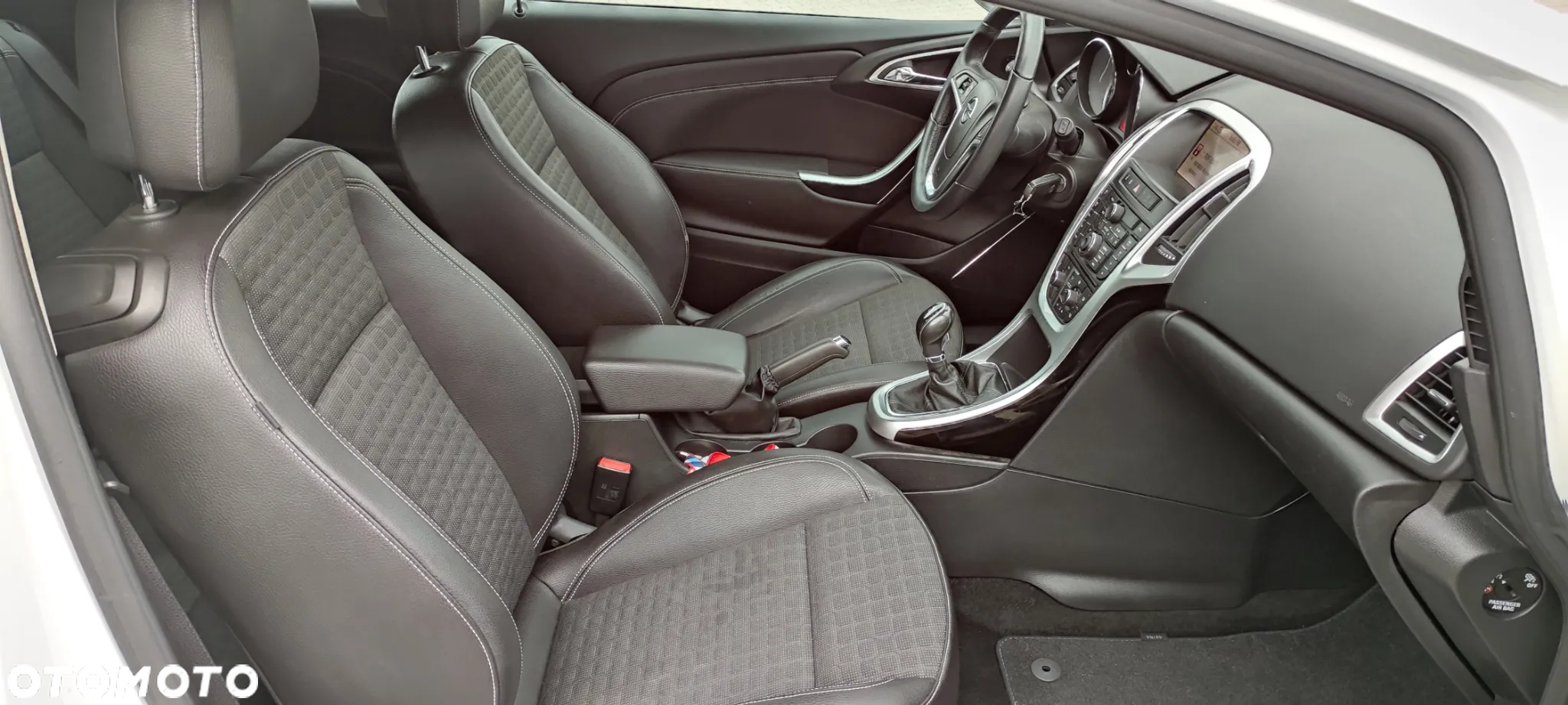 Opel Astra GTC 1.7 CDTI DPF ecoFLEX Start/Stop Innovation - 22