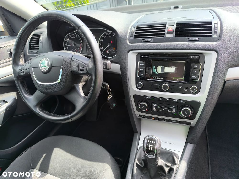 Skoda Octavia 1.6 TDI Active - 10