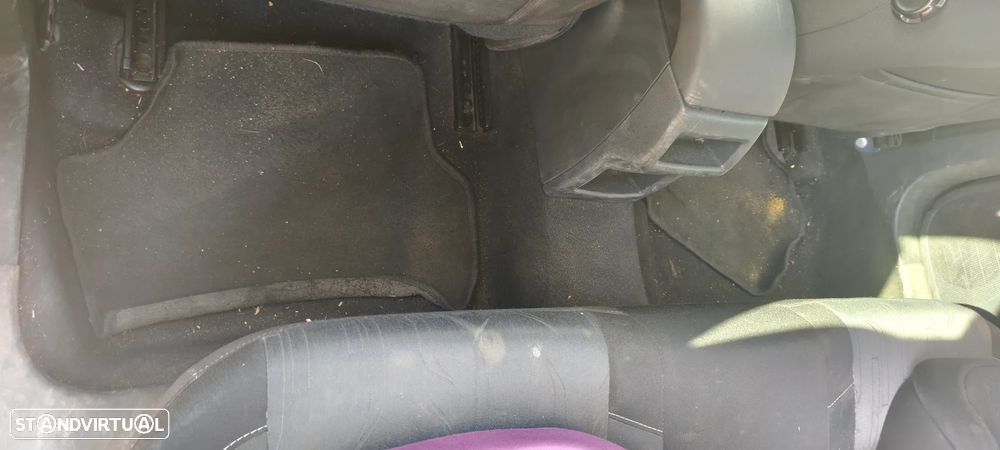Citroën C4 1.6 HDi Collection - 21