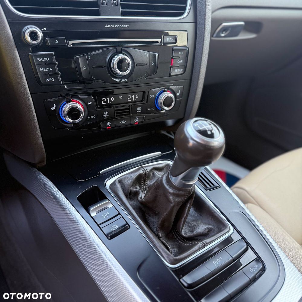 Audi A4 Avant 2.0 TFSI Flexible Fuel Quattro - 17