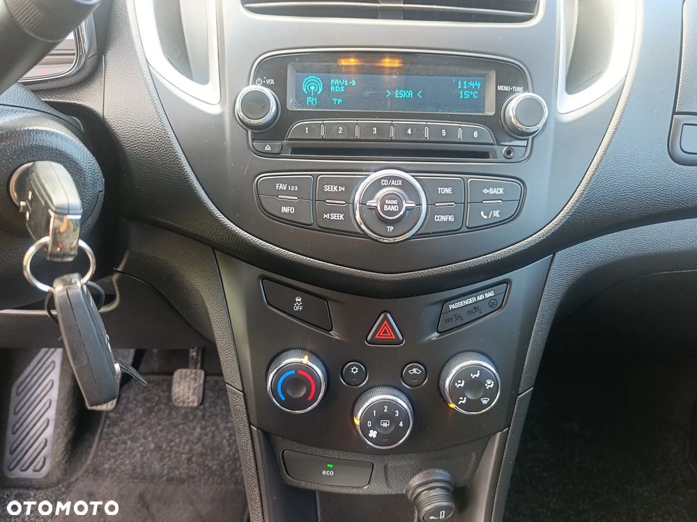 Chevrolet Trax 1.4T AWD LS - 23