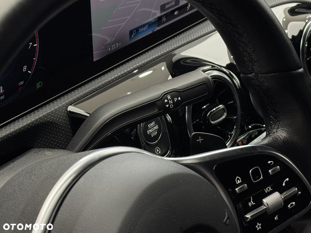 Mercedes-Benz CLA 200 Progressive 7G-DCT - 9