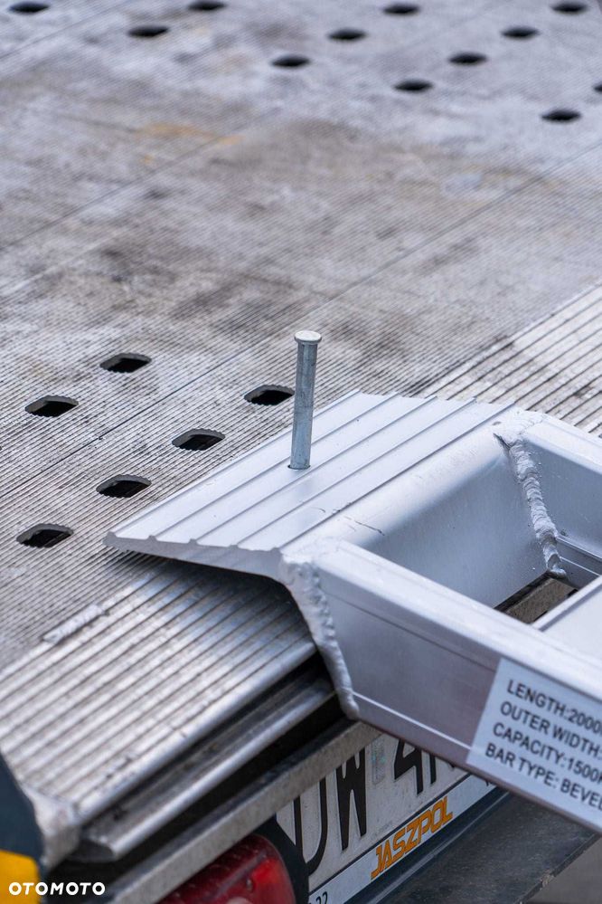 NOWE Najazdy Alu LEKKIE 3000mm 2000kg Minikoparki Wozidła Traktory FV - 4