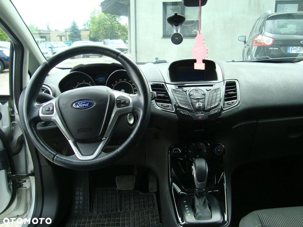 Ford Fiesta - 10