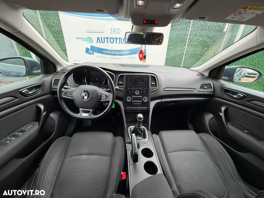 Renault Megane 1.5 dCI Zen - 6
