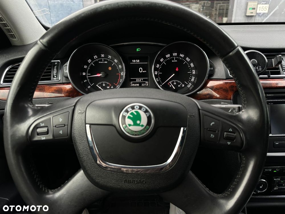 Skoda Superb 2.0 TDI Elegance - 7