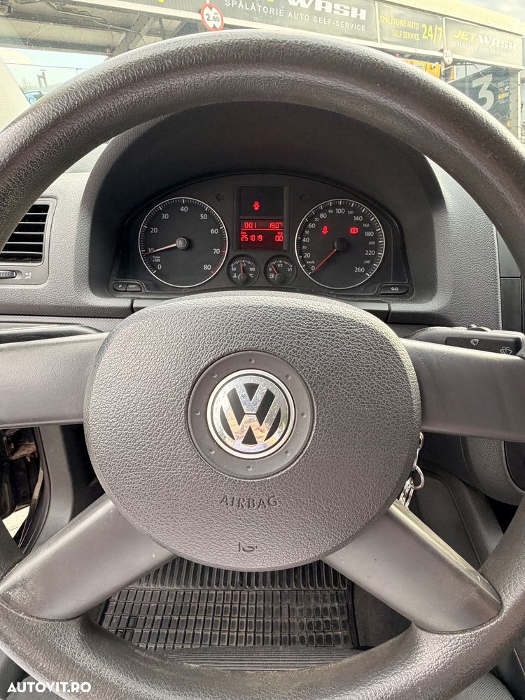 Volkswagen Golf 1.6 - 5