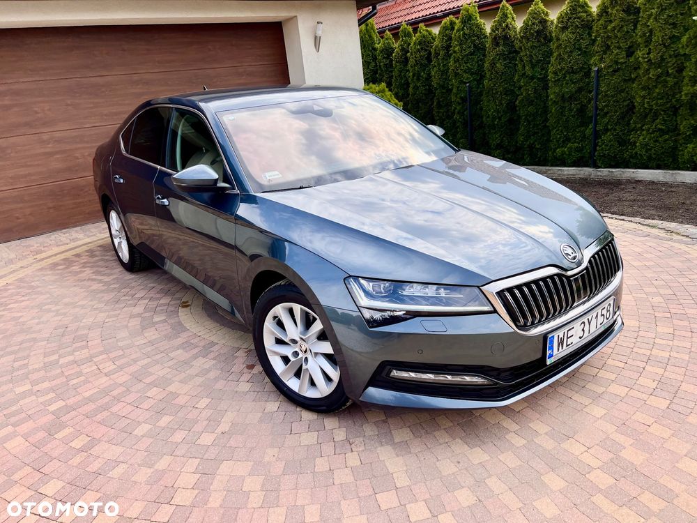 Skoda Superb ver-2-0-tdi-scr-ambition-dsg - 21