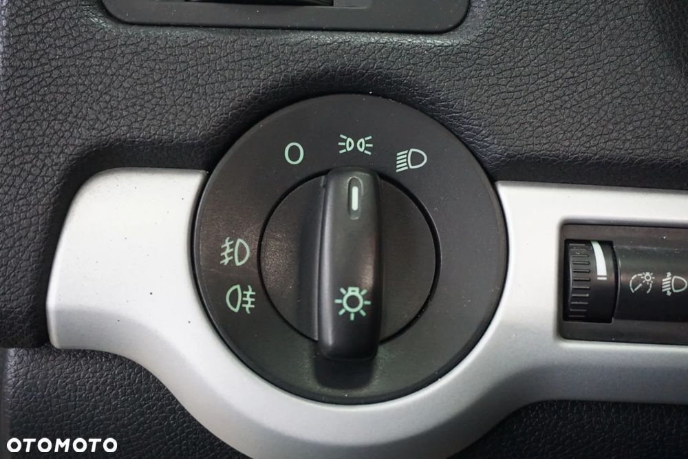 Skoda Octavia 1.9 TDI DSG Elegance - 30