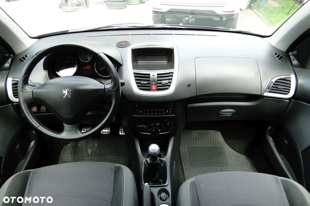 Peugeot 206 plus - 9