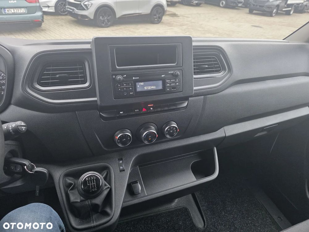 Renault Master L2H2 Silnik 2,3 - 15