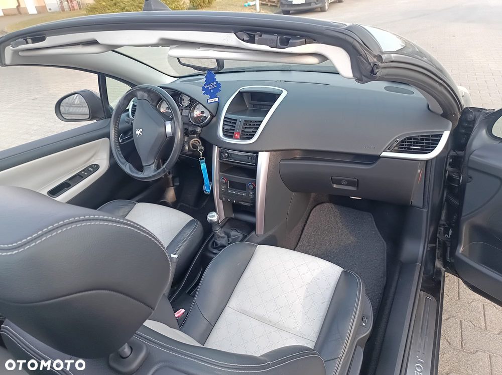 Peugeot 207 CC 120 VTi Roland Garros - 15