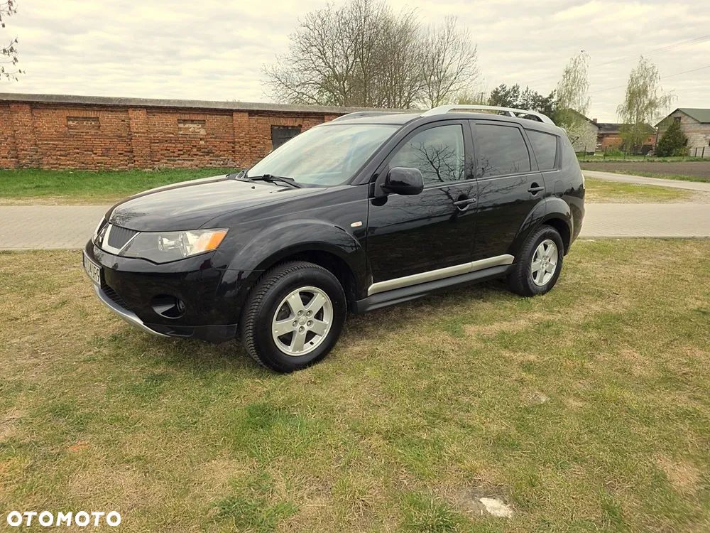 Mitsubishi Outlander 2.4 Intense - 9