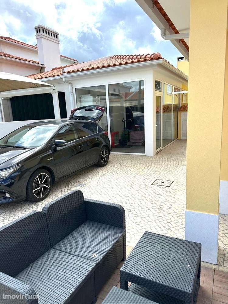 À venda de Moradia em rua Aquilino Ribeiro - Penteado - Grande imagem: 4/19