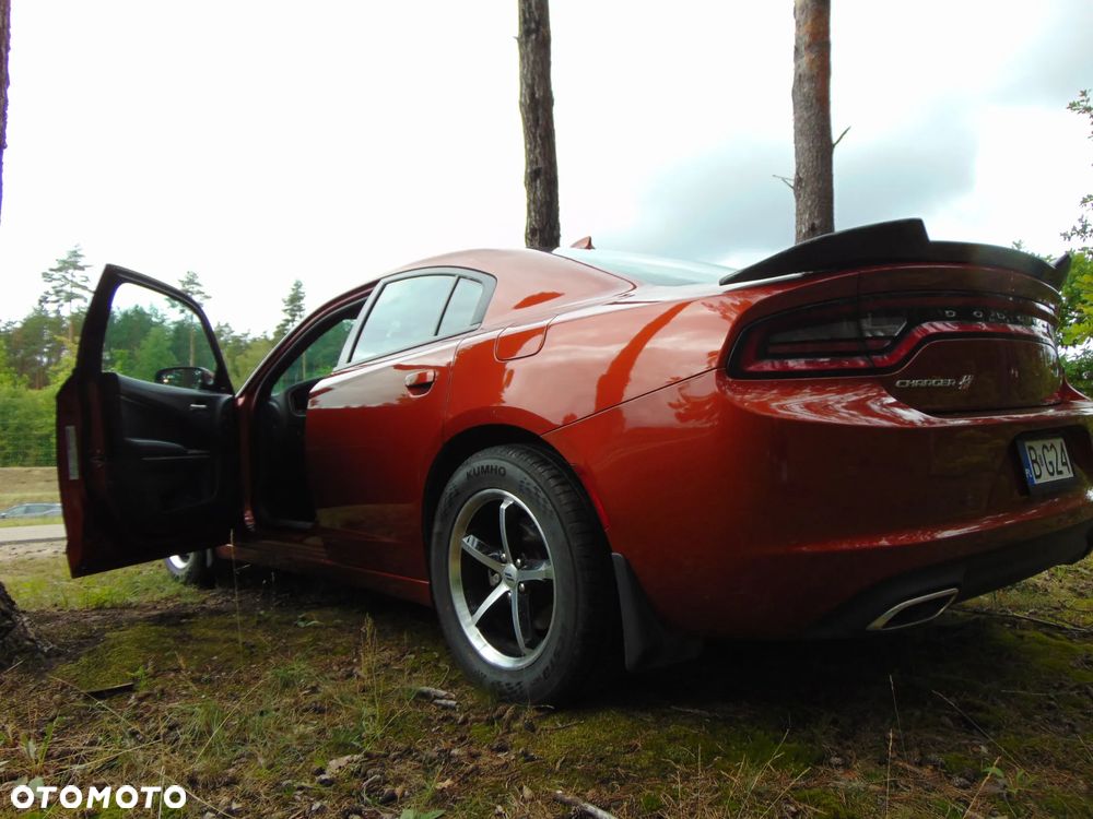 Dodge Charger - 7