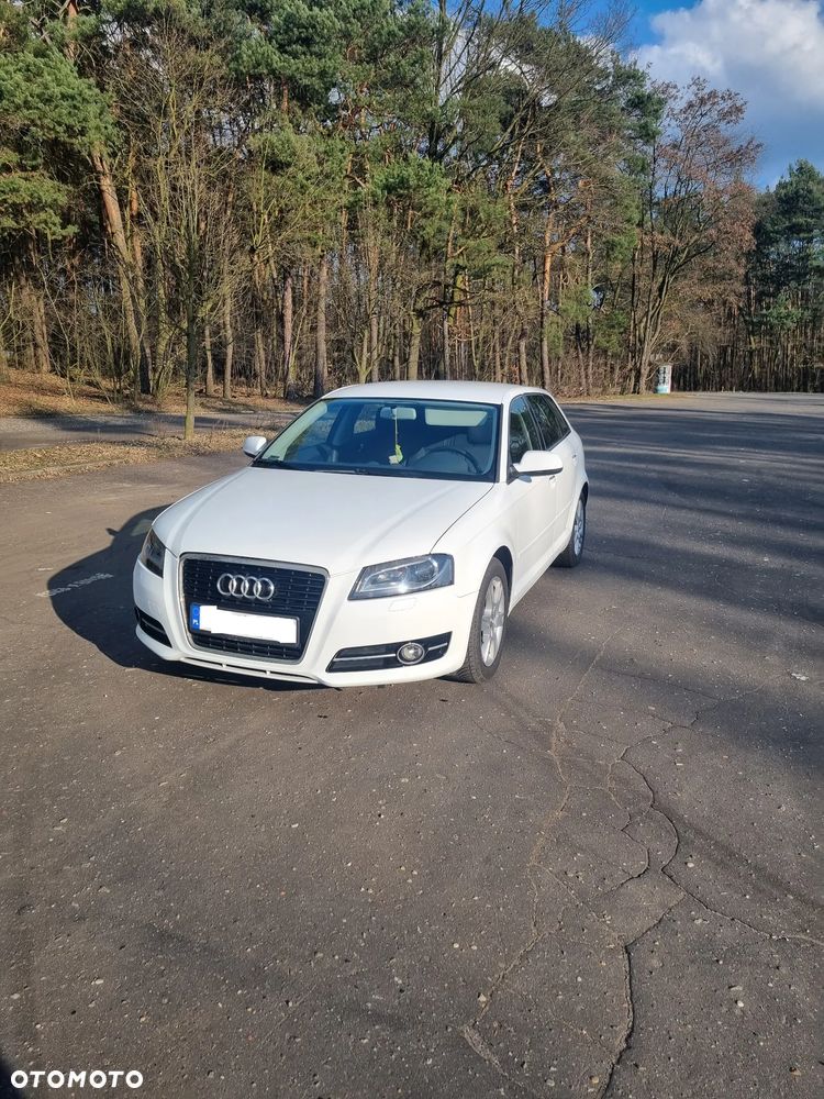 Audi A3 Sportback 1.2 TFSI Attraction - 1
