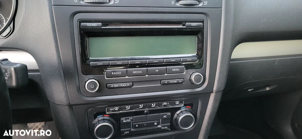 Volkswagen Golf 1.6 TDI DPF Comfortline - 5