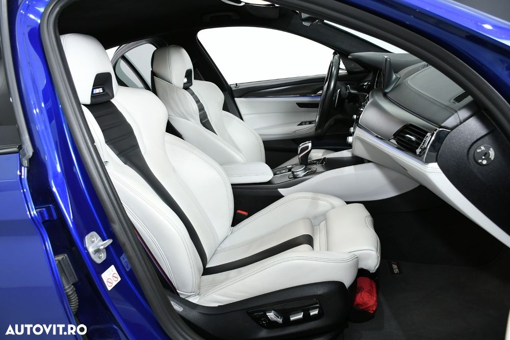 BMW M5 Competition - 8