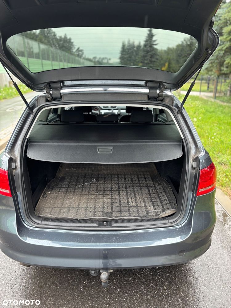 Volkswagen Passat - 13