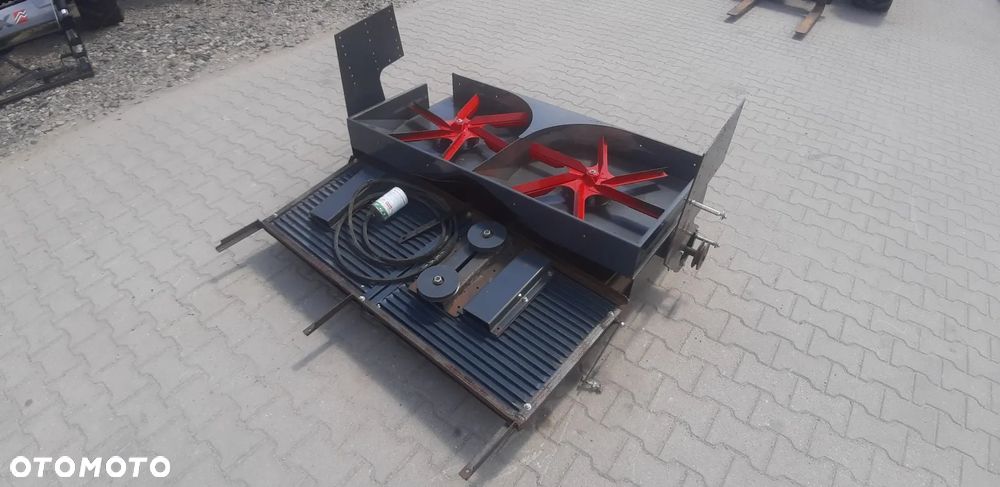 Rozrzutnik plew do Claas mechaniczny - 3