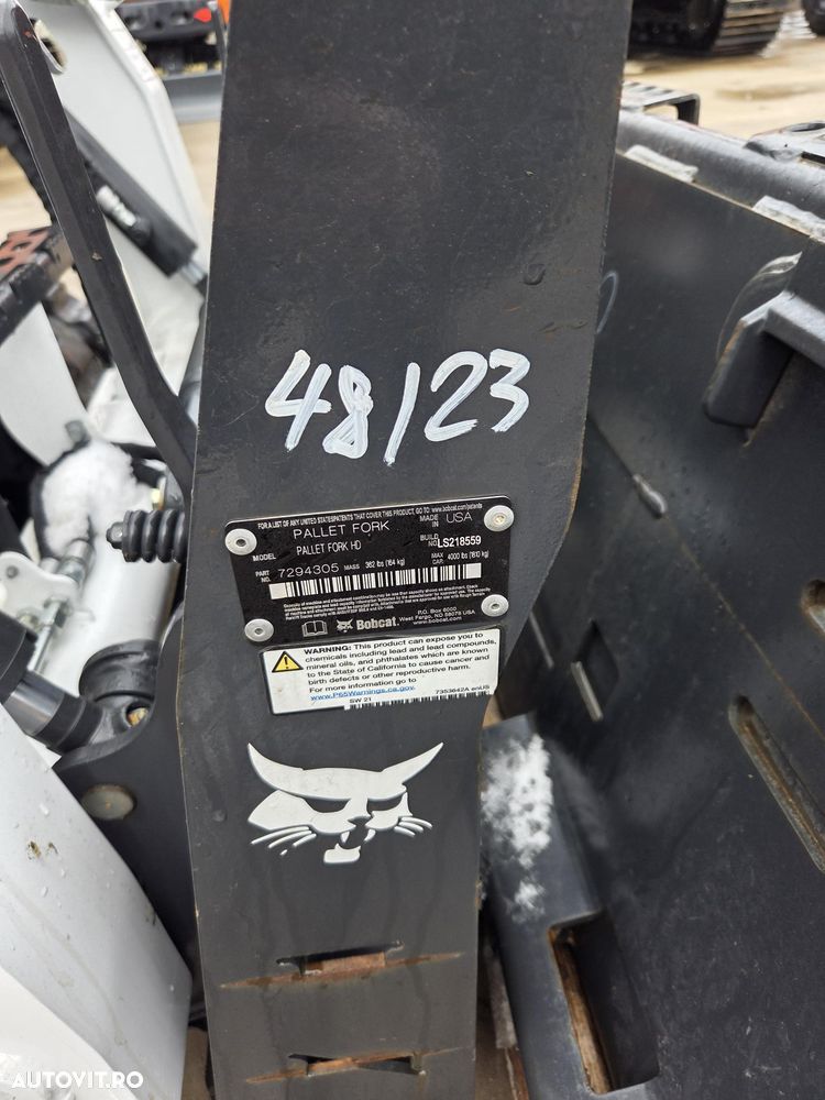Bobcat PE SENILE, NOU, SUPER PROMOTIE 46900 EUR+Tva, furci, cupa multifuncitonala 4x1, ridica 717kg, masa operationala 3t, motor Bobcat 41kW, cabina inchisa, inst hidr suplimentara, posibilitate leasing 5 ani-PROMOTIE 46900 EUR+Tva - 33