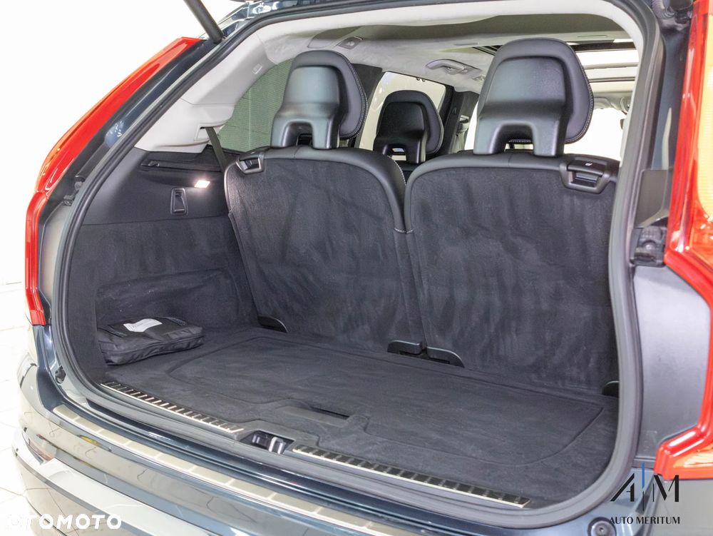 Volvo XC 90 T8 AWD Plug-In Hybrid Ultimate Bright 7os - 39