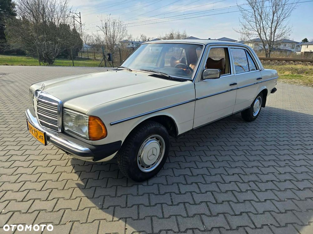 Mercedes-Benz W123