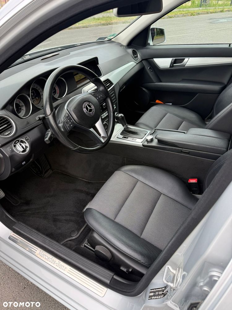 Mercedes-Benz Klasa C 250 CGI BlueEff Avantgarde - 7