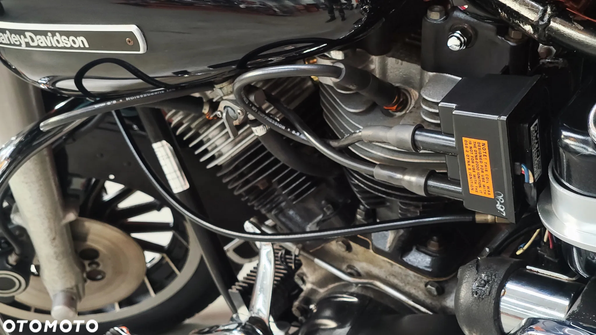 Harley-Davidson FLH Electra Glide - 20