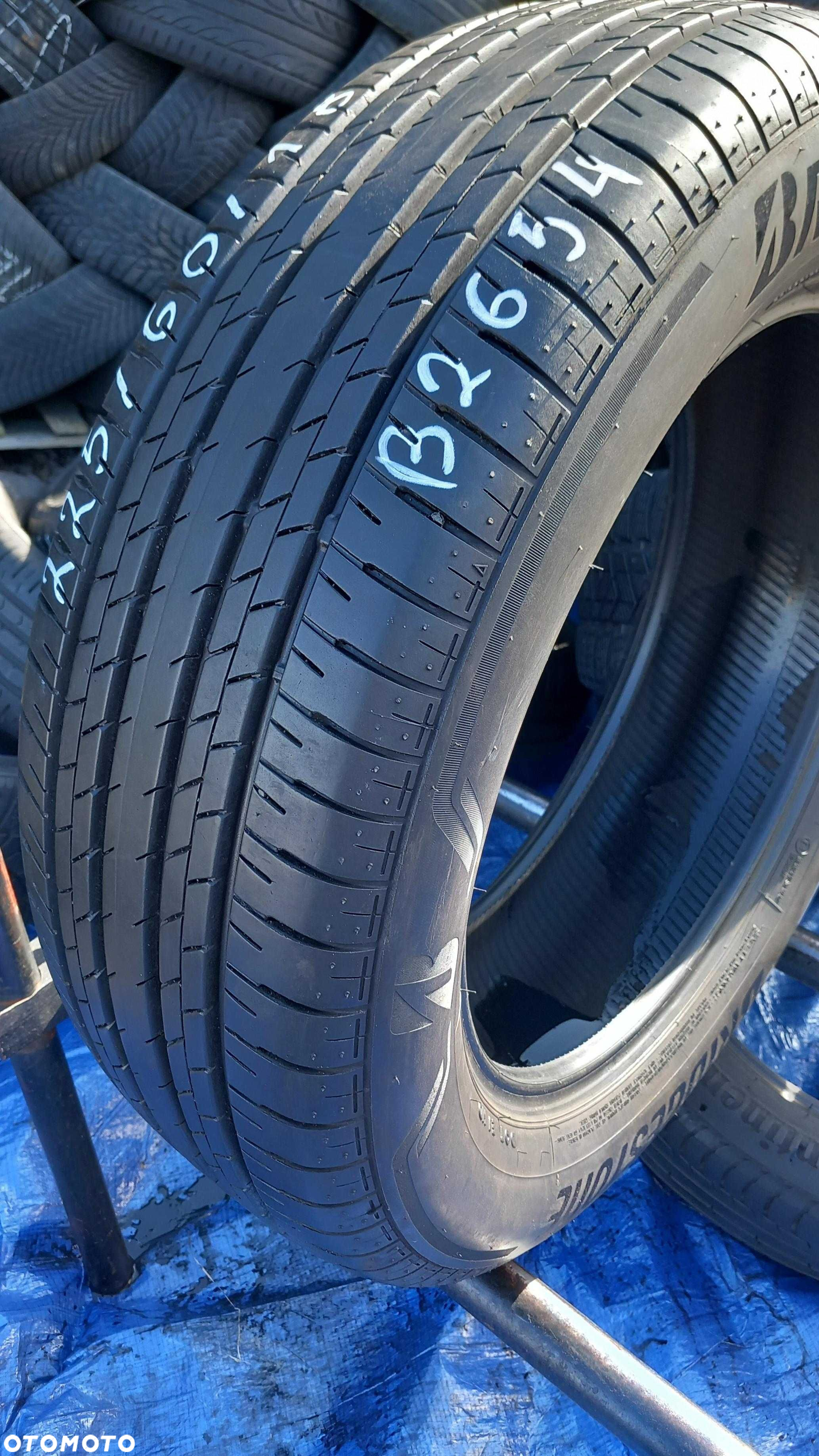 225/60/18 Bridgestone Alenza H/L 33 100H - 2