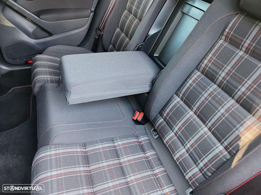 VW Golf 2.0 GTI Edition 35 - 51